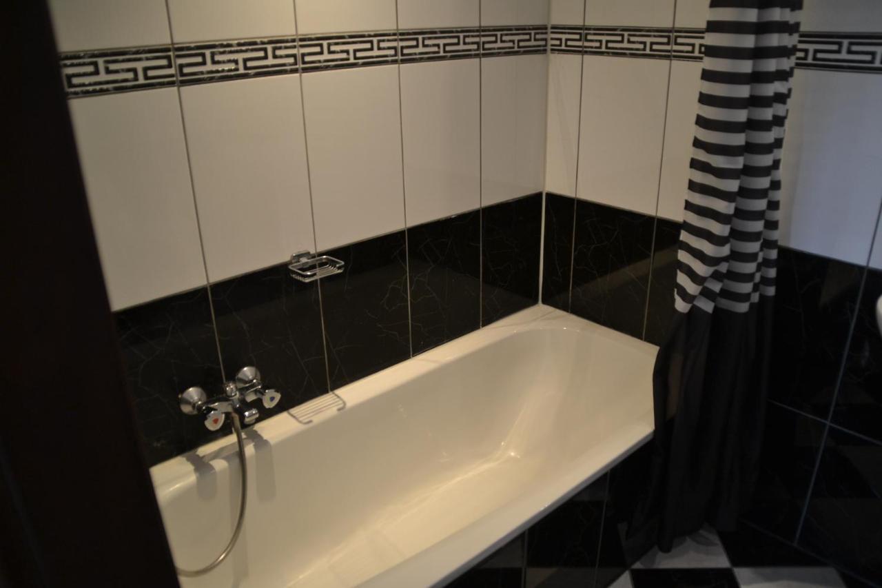 Hotel Du Passage Enkhuizen Esterno foto